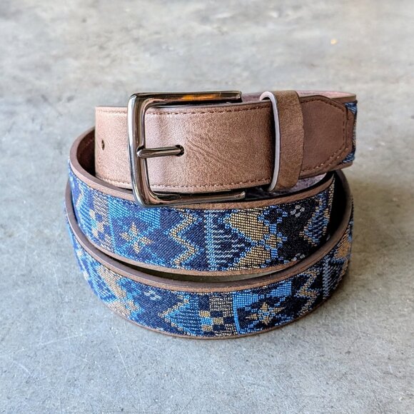 Blue Knit Southwestern Pattern Brown Leather Belt size XL NWOT - Picture 1 of 6